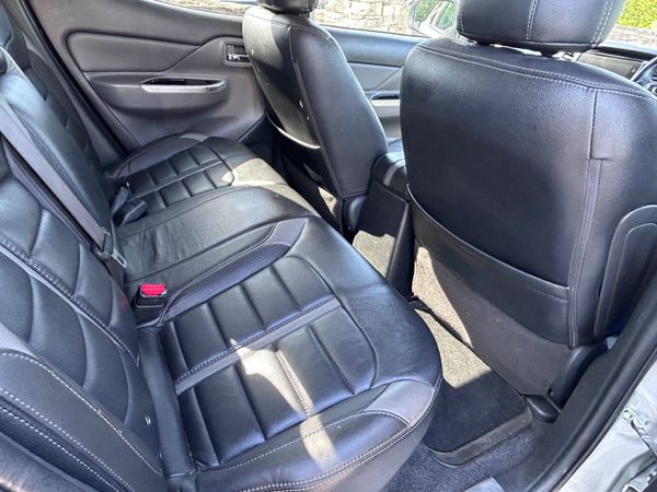 2018 Mitsubishi L200  Barbarian Auto 392450634