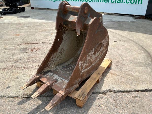 24" Geith bucket...65mm pins.......13 tonne......2 392497734