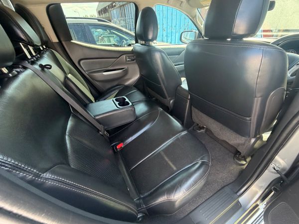 Mitsubishi L200 Warrior 2.4D Auto 4WD 392568371