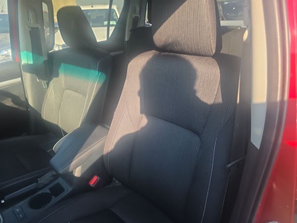 Toyota Hilux 2.8 D4D SR5 392572992
