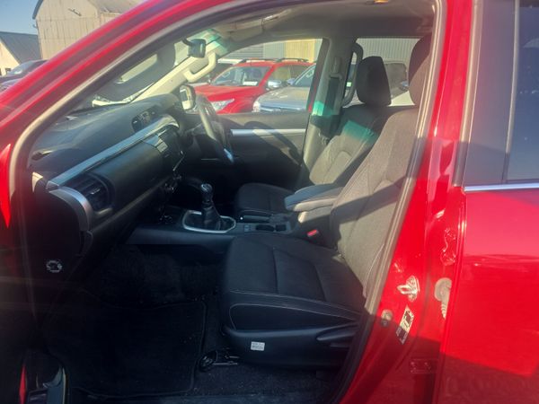 Toyota Hilux 2.8 D4D SR5 392573001