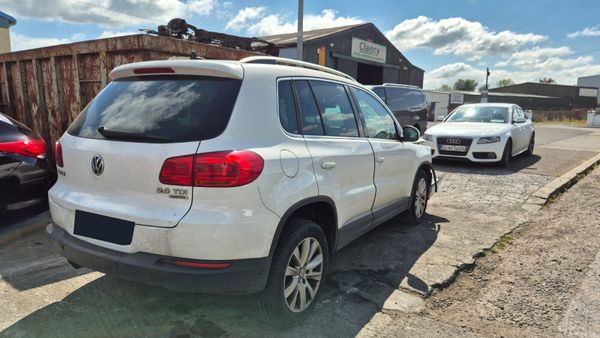 2014 VOLKSWAGEN TIGUAN 2.0 DIESEL FOR BREAKING! 392501453