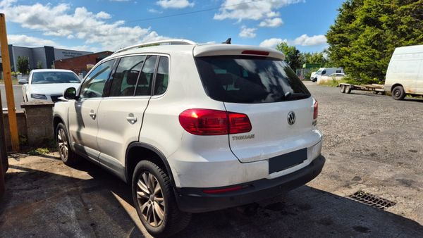 2014 VOLKSWAGEN TIGUAN 2.0 DIESEL FOR BREAKING! 392501454