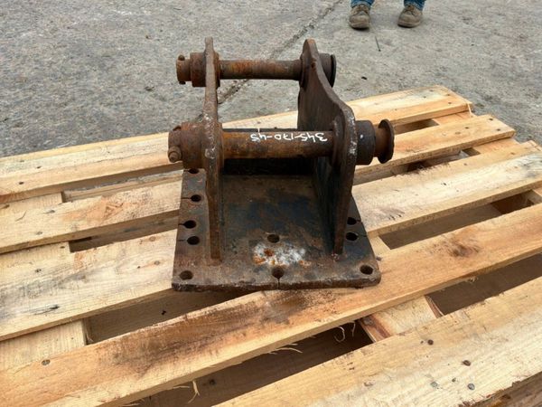 Quick hitch Hammer Cradle .......45mm pins........ 392504845