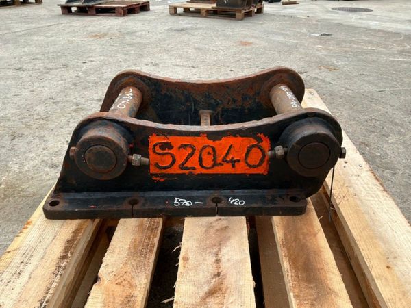 13 tonne hammer / breaker cradle......65mm pins... 392504867