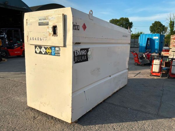 Western 4200 litre fuel storage / delivery bowser. 392504832