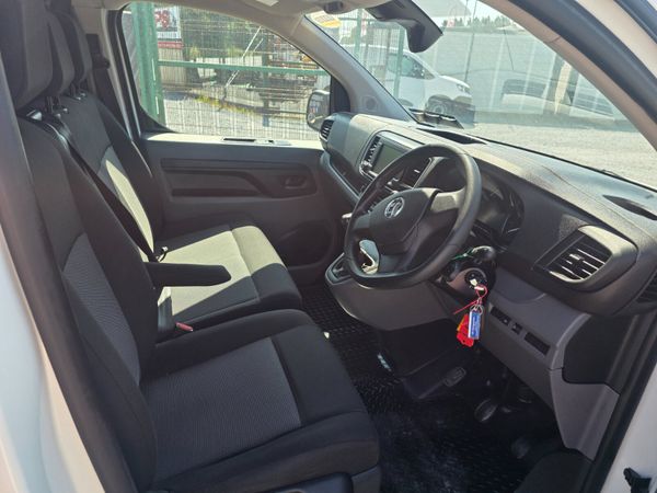 Vauxhall Vivaro 2022 392509954