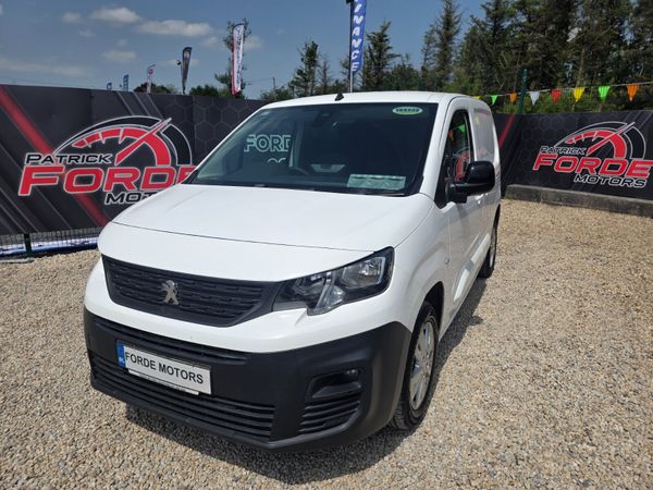 Peugeot Partner 2021 392527160