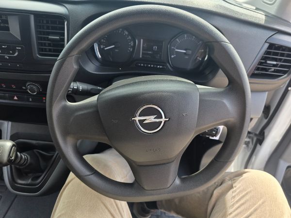 Opel Vivaro 2023 392535406