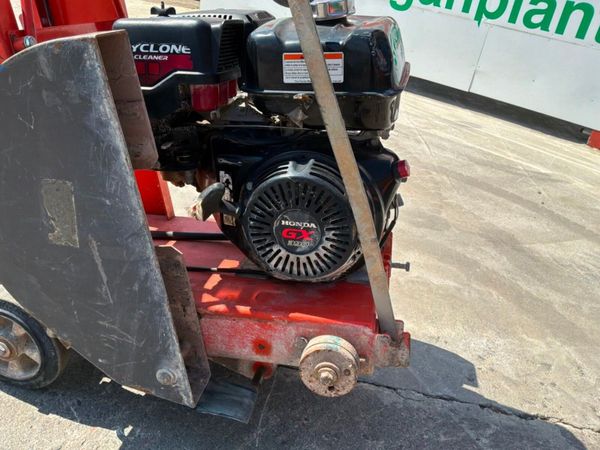 2019 Husqvarna FS400lv Road saw...........908. 392535796