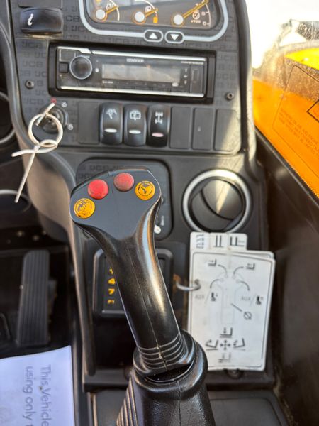 2021 JCB 531-70. (1935 Hours) 392539846
