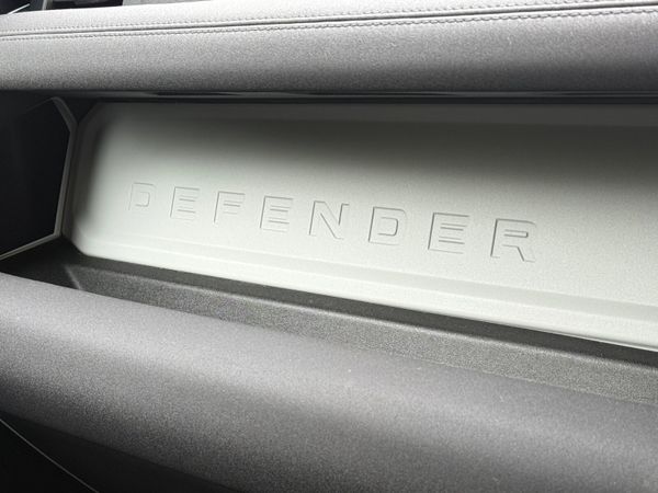 Stunning 222 Land Rover Defender Commercial! 392669706