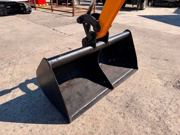 2018 JCB micro mini digger  with only 432 hours... 392697464