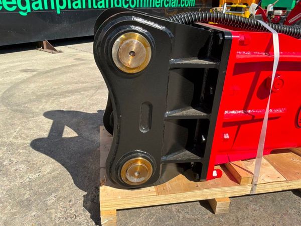 New / unused KBC 140 Hammer.....90mm Pins........2 392604394