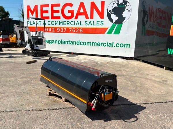 Unused 72" Skid steer road sweeper / collector box 392611144