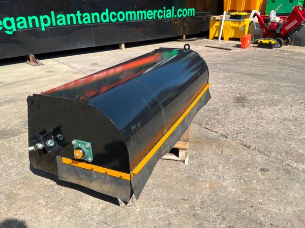 Unused 72" Skid steer road sweeper / collector box 392611157