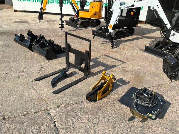 New / unused 1.0 tonne Ep12 Mini digger.........34 392611112
