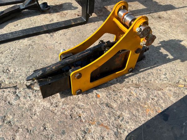 New / unused 1.0 tonne Ep12 Mini digger.........34 392611116
