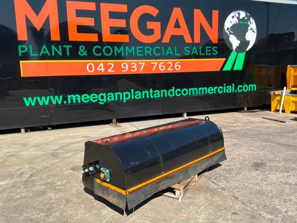 Unused 72" Skid steer road sweeper / collector box 392611136