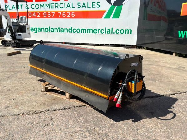 Unused 72" Skid steer road sweeper / collector box 392611138