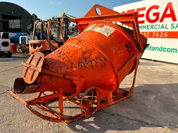 1000 litre Banana type concrete pouring skip...... 392745040