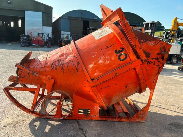 1000 litre Banana type concrete pouring skip...... 392745037