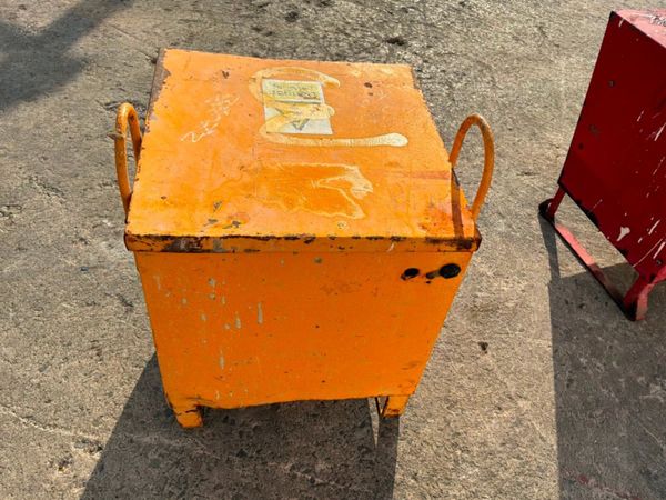 10 kva Site transformer / power supply boxes.....9 392745111