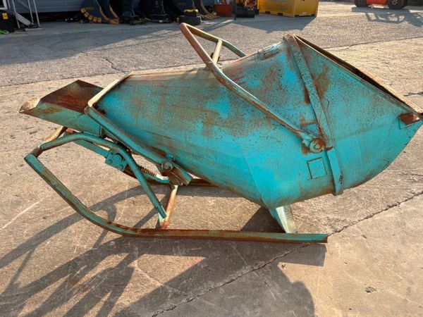 500 litres Banana type Concrete pouring skip...... 392928131