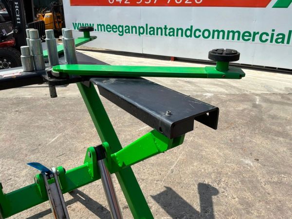 2021 Tow mate 2800kg portable hydraulic lift.....9 393060627