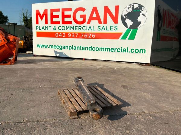 Hydraulic cylinder.....1870mm c/c.....20 / 30 ton 393141496