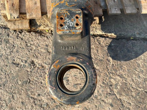 Hydraulic cylinder.....1870mm c/c.....20 / 30 ton 393141498
