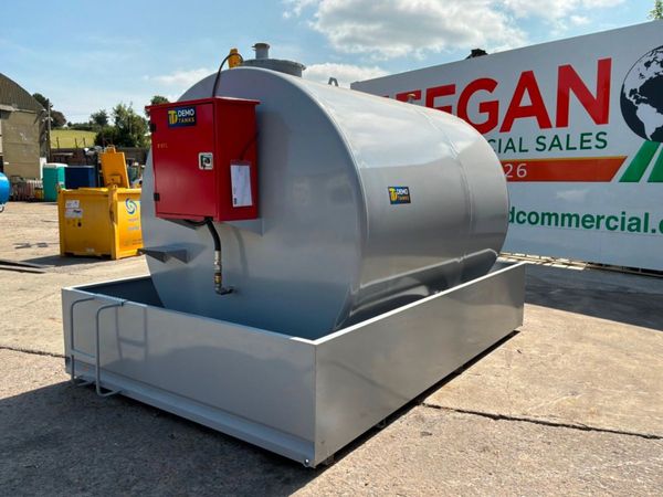 New bowser 9000 litre diesel storage / delivery ta 393185372