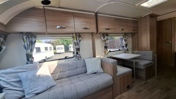 Swift Sprite Quattro 6 Berth Caravan 393194034