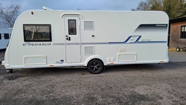 Bailey  Pegasus GT70 Brindisi 4 Berth Island Bed 393195604
