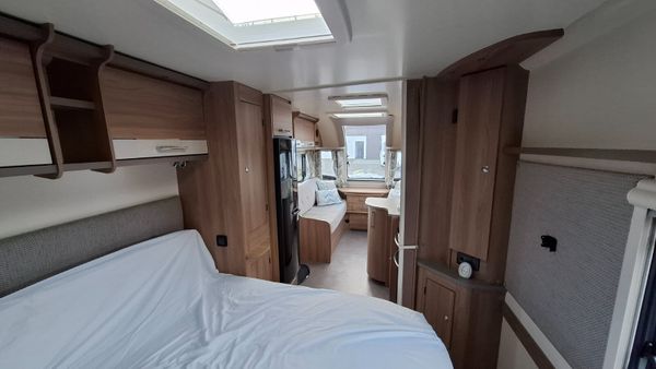Bailey  Pegasus GT70 Brindisi 4 Berth Island Bed 393195613