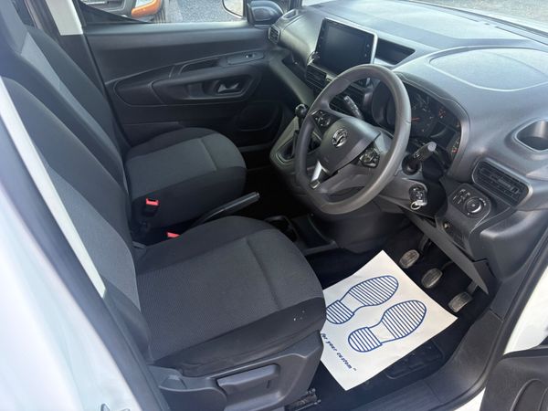 Vauxhall Combo 393100515