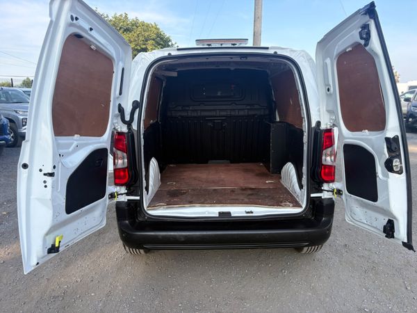 Vauxhall Combo 393100530