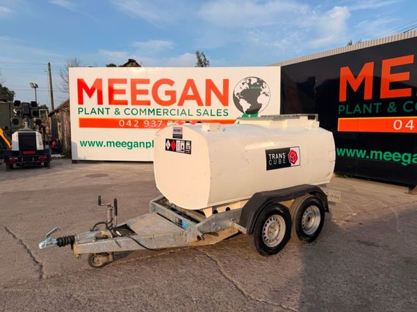 western twin axle 2,000 litre bunded fuel bowser . 393121988