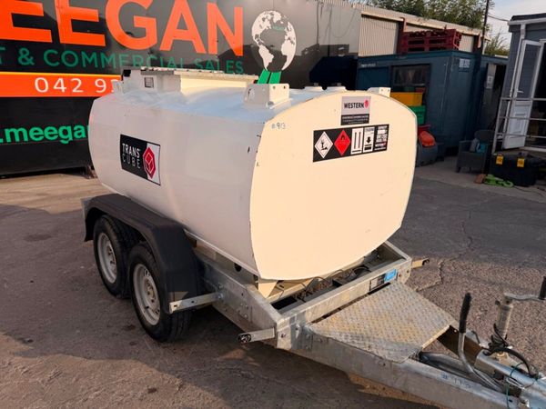 western twin axle 2,000 litre bunded fuel bowser . 393121997