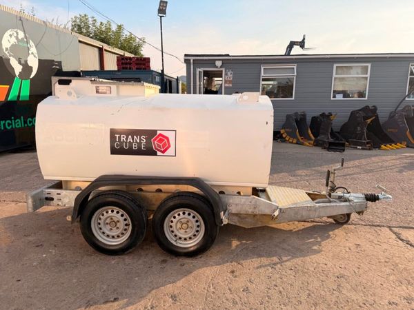 western twin axle 2,000 litre bunded fuel bowser . 393121999