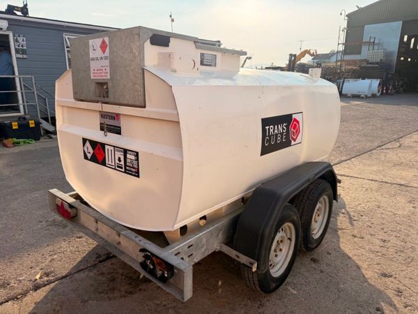 western twin axle 2,000 litre bunded fuel bowser . 393122007