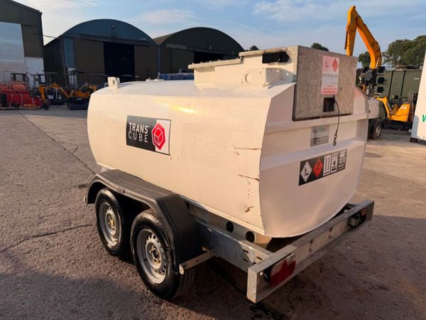 western twin axle 2,000 litre bunded fuel bowser . 393122013