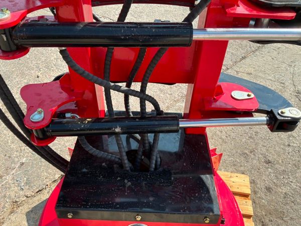 New / unused skid steer feller buncher attachment. 393135487