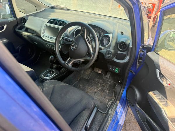 2012 HONDA FIT 1.3 PETROL FOR BREAKING! 393214296