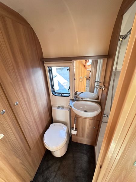 ✨STUNNING 2018 BAILEY PEGASUS GENOA 2 BERTH✨ 393216038