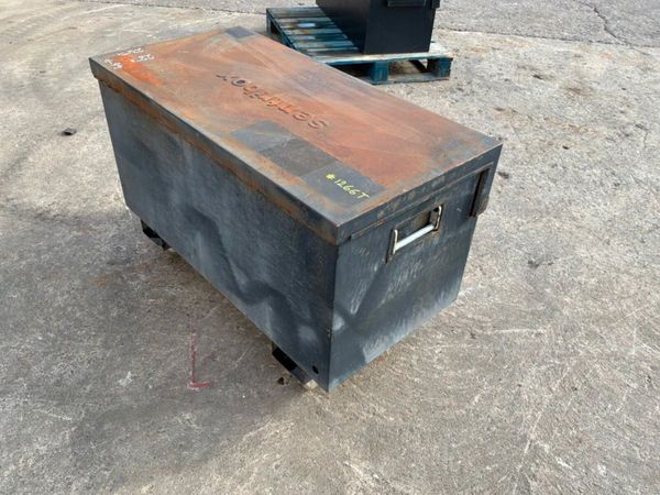 Sentribox tool storage chest / Lock box.......1266 393219631
