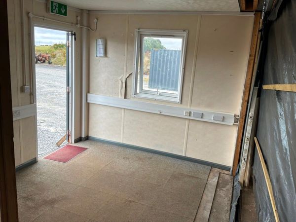 30 x 20  modular accommodation block / site office 393344341