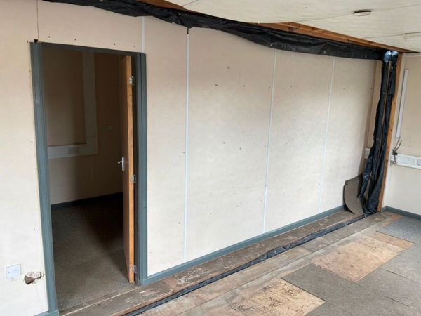 30 x 20  modular accommodation block / site office 393344345