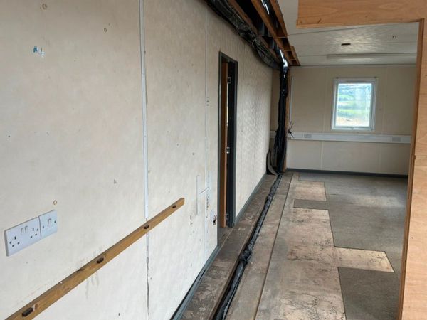 30 x 20  modular accommodation block / site office 393344347