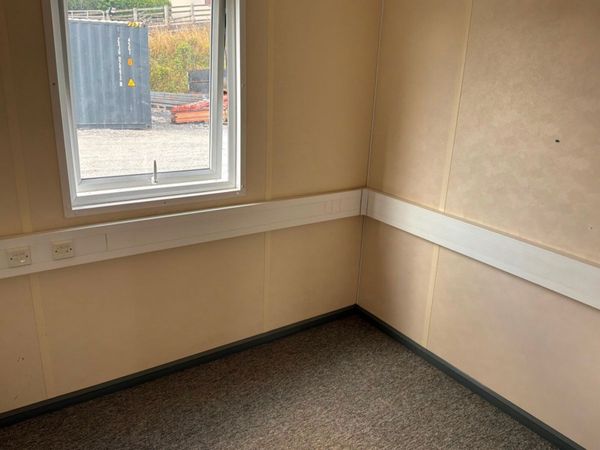 30 x 20  modular accommodation block / site office 393344350